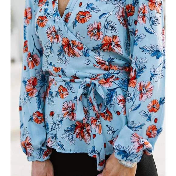 NEW JACK BY BB DAKOTA send flowers blouse in light blue floral - Picture 2 of 3